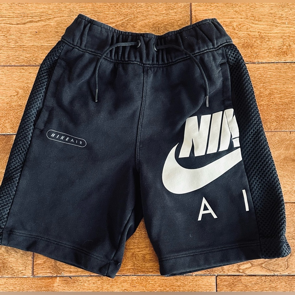 Nike Air French Terry Boys Youth Athletic Shorts size Medium